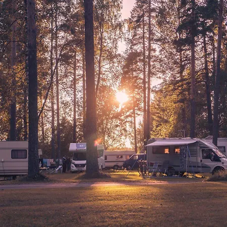 Huhtiniemi Camping *