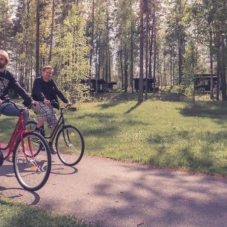 Huhtiniemi Camping Hotel *